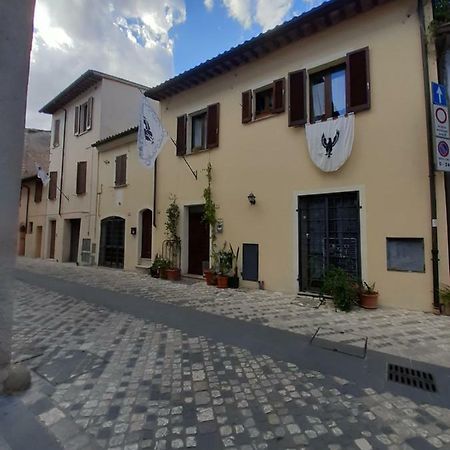 B&B La Casa Di Alice フォリーニョ エクステリア 写真