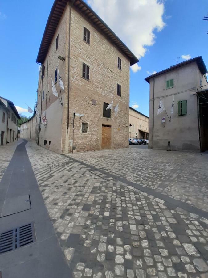 B&B La Casa Di Alice フォリーニョ エクステリア 写真