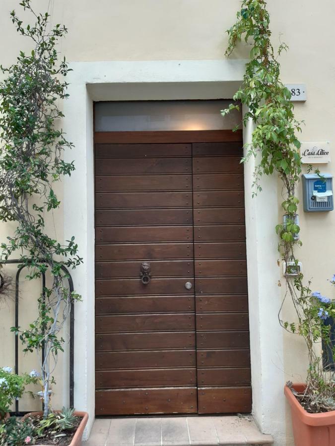 B&B La Casa Di Alice フォリーニョ エクステリア 写真