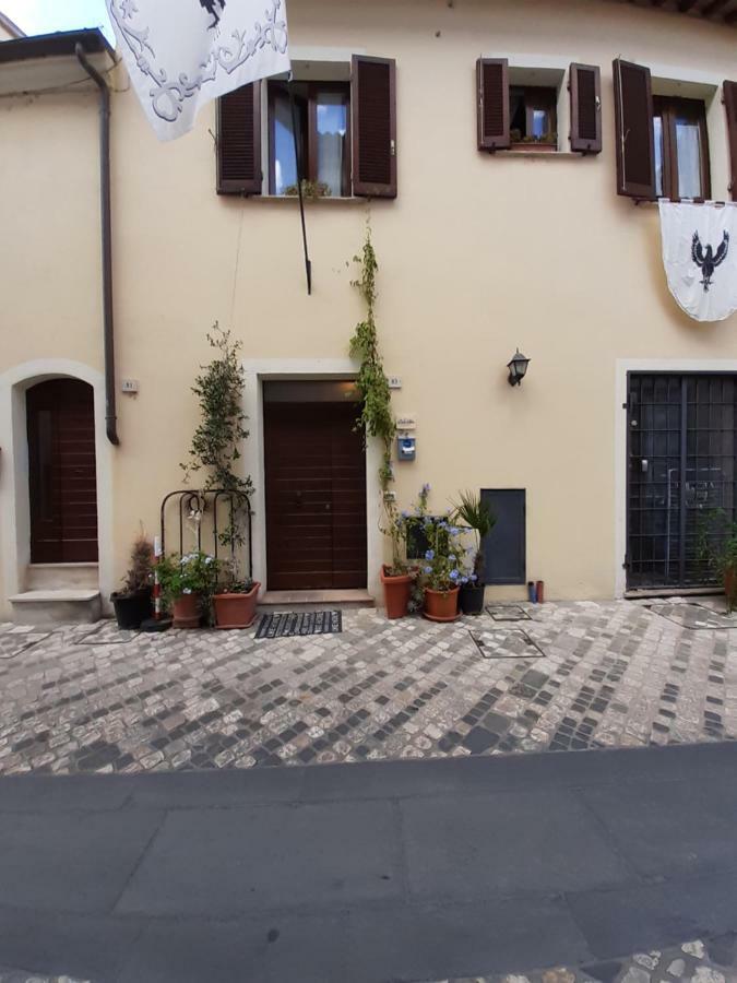 B&B La Casa Di Alice フォリーニョ エクステリア 写真