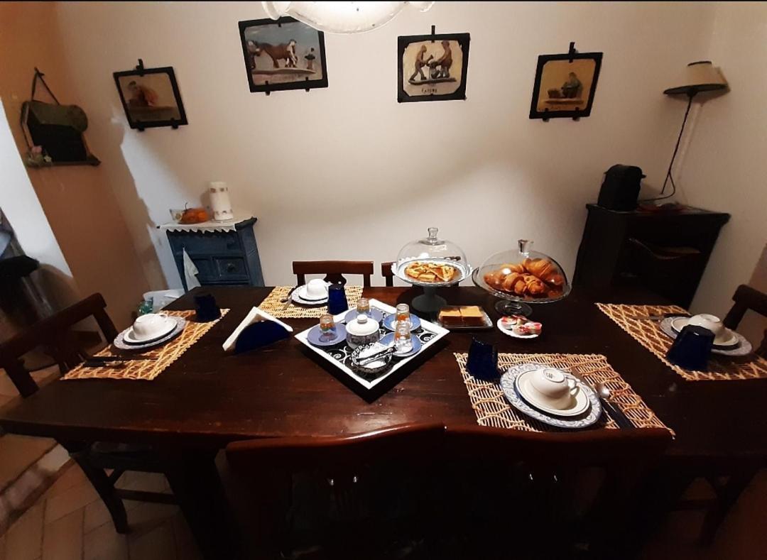 B&B La Casa Di Alice フォリーニョ エクステリア 写真